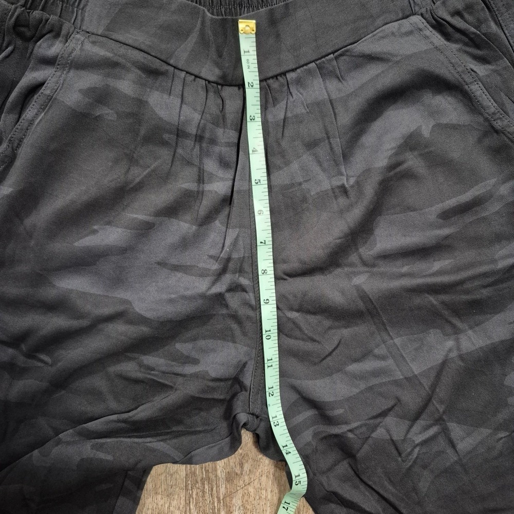 Splendid Womens Camo Jogger Pants Black Grey Elastic Waist Relaxed Fit Large - Picture 14 of 14